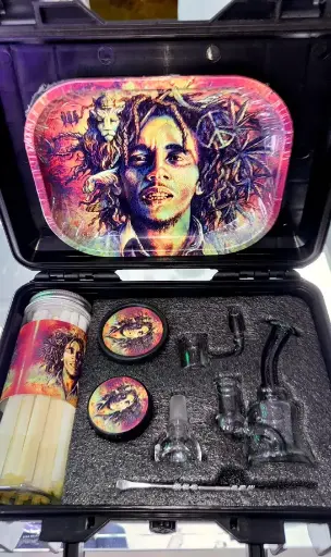 [00372] Kit Bob Marley