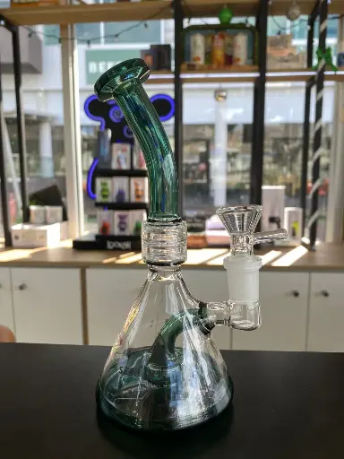 [00591] Serene Tree - Bong Verde